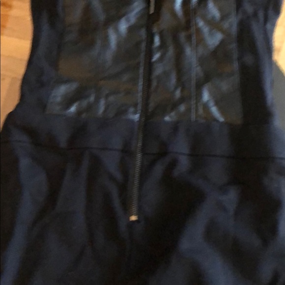 bebe - Picture 7 of 7